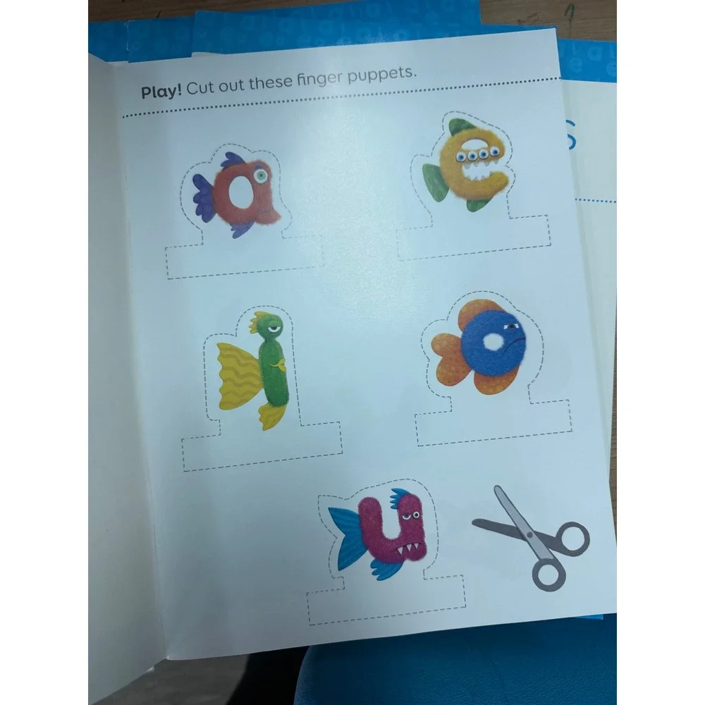Tiggly Words Interactive Learning Set Vowels‎ Teacher Handbook Journals Case